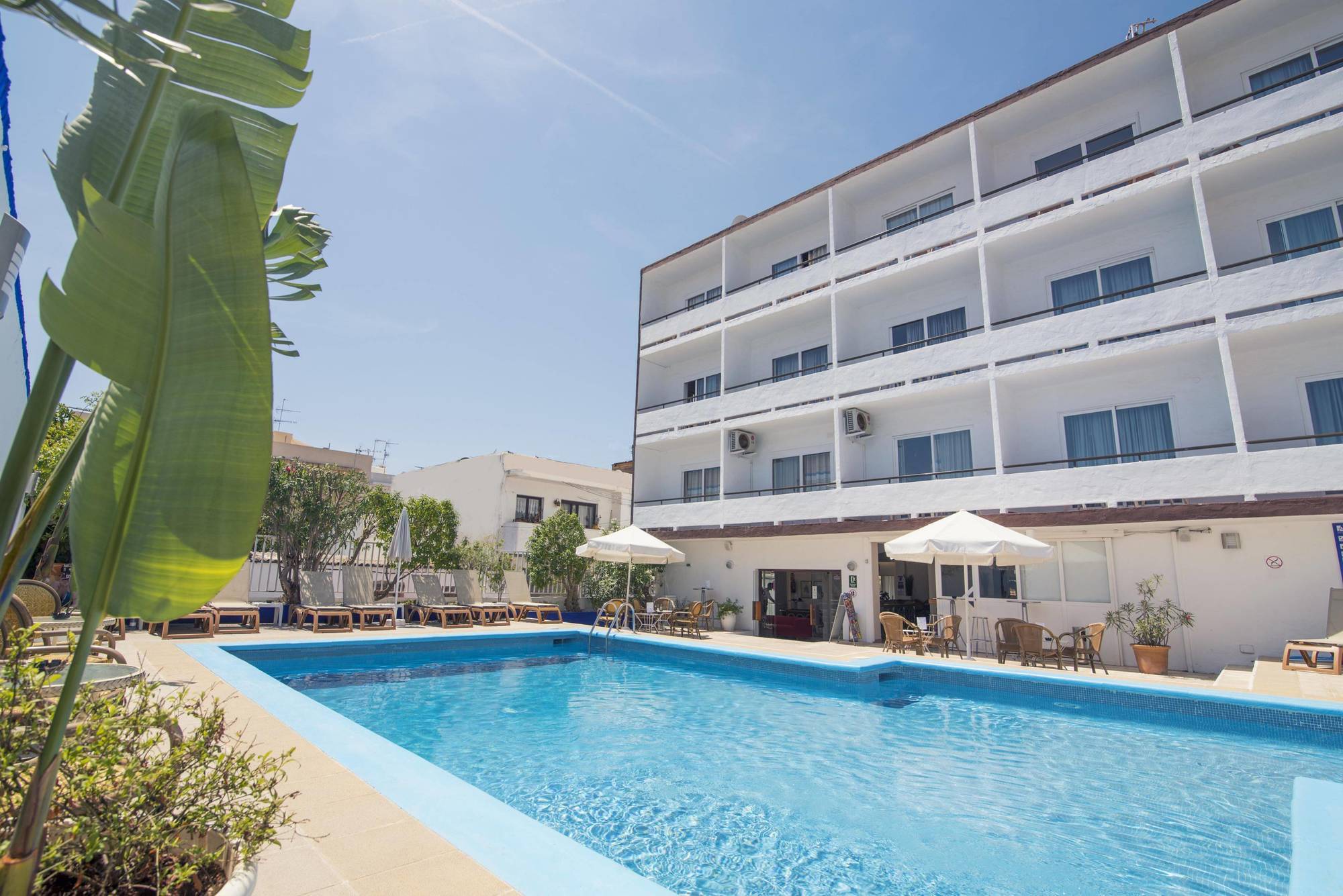 Azuline Hotel Mediterraneo Santa Eulària des Riu Εξωτερικό φωτογραφία